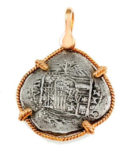 1 1/4" REPLICA ATOCHA WITH TWISTED FRAME & SHACKLE BAIL - ITEM #14908 - Jewelry Works