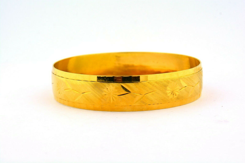 21 Karat Yellow Gold Flower Pattern Bangle Bracelet Solid 31.4g 15mm - Jewelry Works
